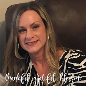 Meet your Posher, Dana